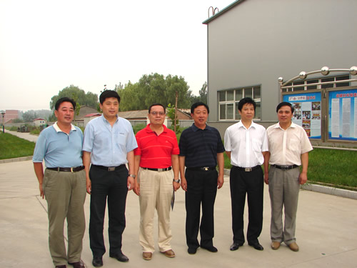 河北省總工會(huì)領(lǐng)導(dǎo)到晶日科美公司參觀指導(dǎo)