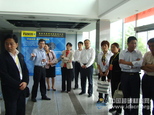 市政協(xié)一行到富耐克公司視察
