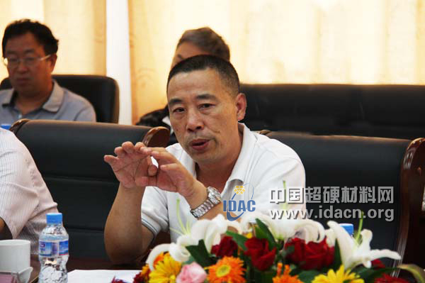 中南鉆石公司召開第一屆第十四次董事會(huì)會(huì)議