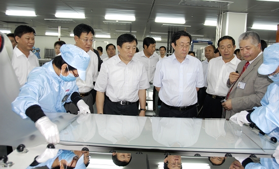 郭庚茂省長到鄭州高新區(qū)企業(yè)調(diào)研