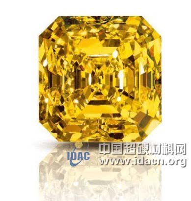 珍賞鉆石繽紛璀璨的色彩魔術(shù)
