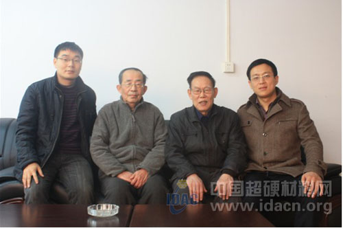 河南大學(xué)呂可文博士到中國超硬材料網(wǎng)調(diào)研