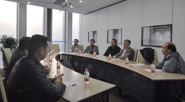 中國工程院李培根院士一行蒞臨華晶公司參觀指導(dǎo)