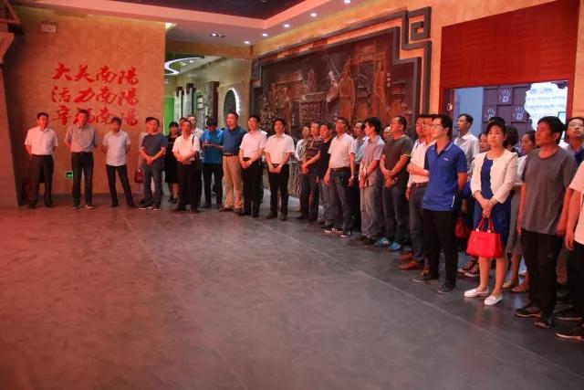 中南鉆石公司舉辦“清正廉潔 干凈擔(dān)當(dāng)”廉潔從業(yè)主題警示教育活動