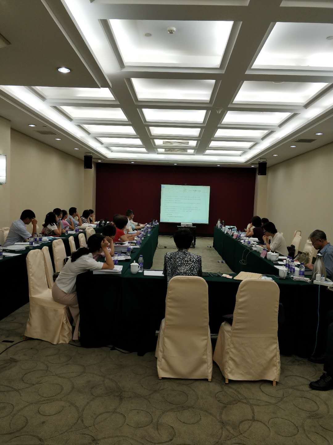 鄭州三磨所兩項(xiàng)國(guó)家科技重大專項(xiàng)順利通過(guò)驗(yàn)收工作