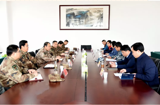 河南省軍區(qū)副司令員習(xí)曉軍蒞臨黃河旋風(fēng)調(diào)研企業(yè)民兵建設(shè)試點工作