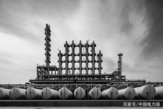 國內(nèi)多晶硅正從光伏邁向電子級(jí)