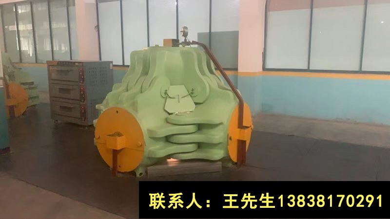 富耐克轉(zhuǎn)讓二手設(shè)備/桂林桂冶六面頂壓機(jī)/缸徑560/數(shù)量10臺(tái)