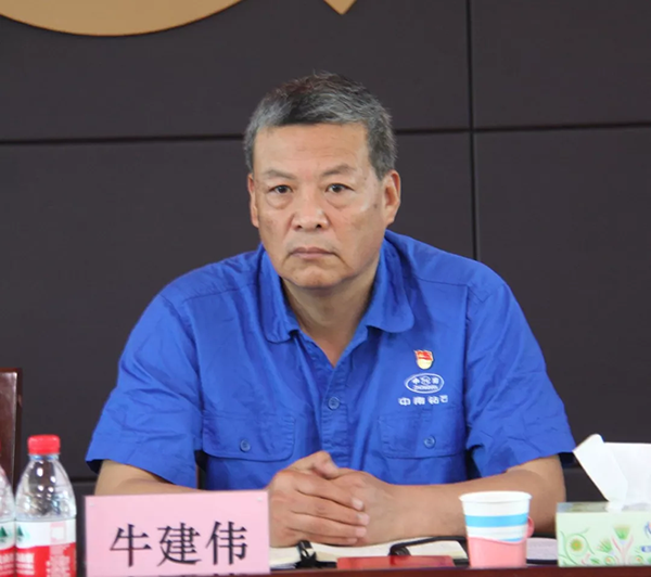 中南鉆石公司深入開展生產(chǎn)現(xiàn)場(chǎng)、安全、環(huán)保、 職業(yè)衛(wèi)生綜合排查專項(xiàng)整治工作