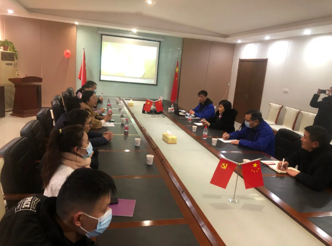 滎陽市市場監(jiān)督管理局到華晶公司調(diào)研指導開展“一聯(lián)三幫”服務活動