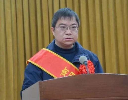 喜訊！中南鉆石獲五一勞動(dòng)獎(jiǎng)狀等多項(xiàng)榮譽(yù)表彰