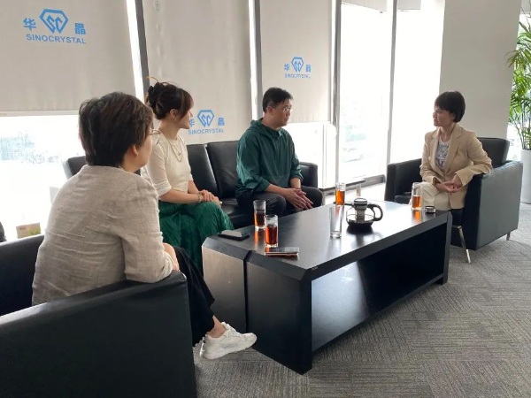 深圳珠寶企業(yè)負責(zé)人陳耿一行考察華晶培育鉆石體驗中心